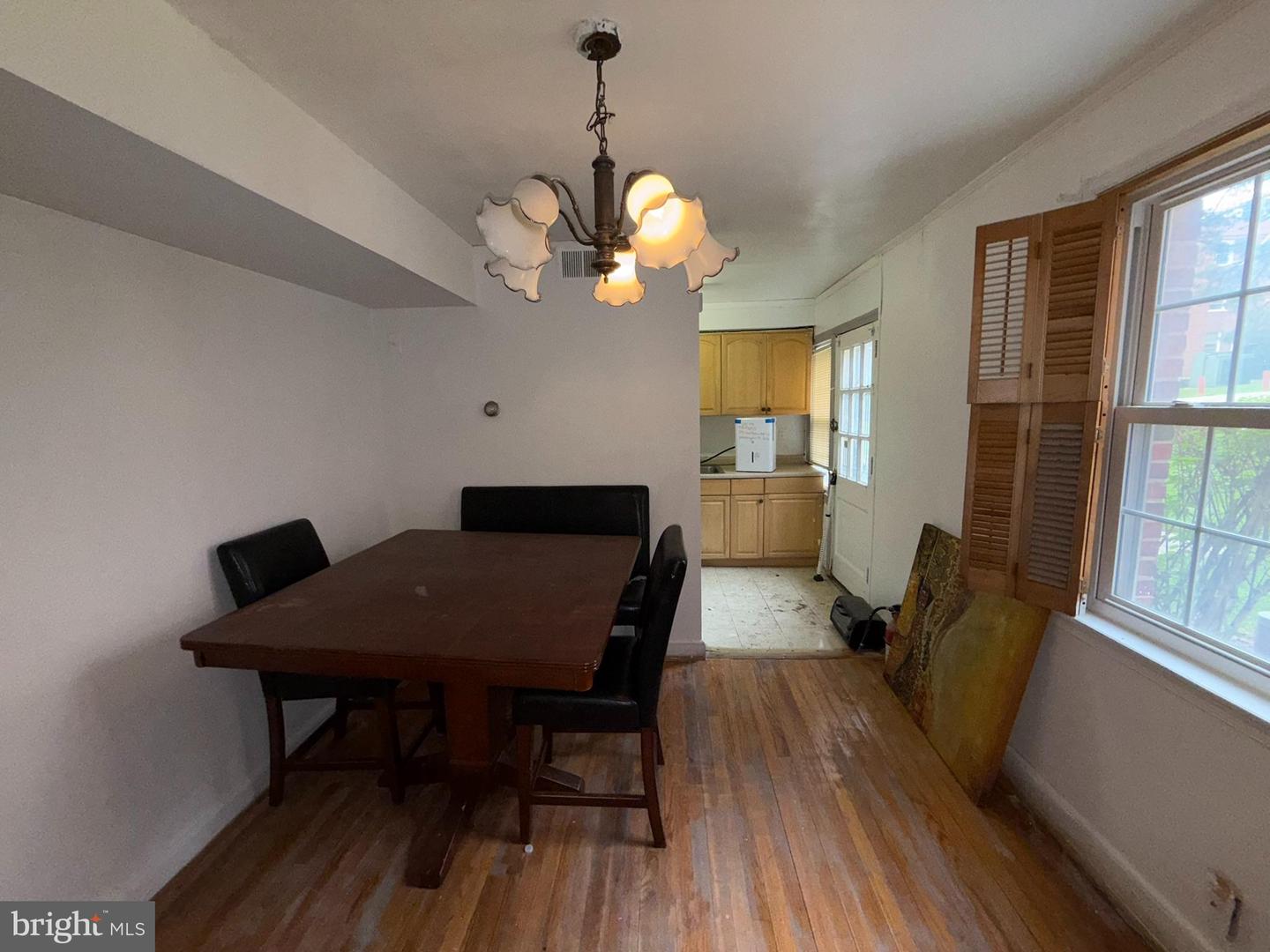 3916 SOUTHERN AVE SE, WASHINGTON, District Of Columbia 20020, 2 Bedrooms Bedrooms, ,1 BathroomBathrooms,Residential,For sale,3916 SOUTHERN AVE SE,DCDC2199200 MLS # DCDC2199200