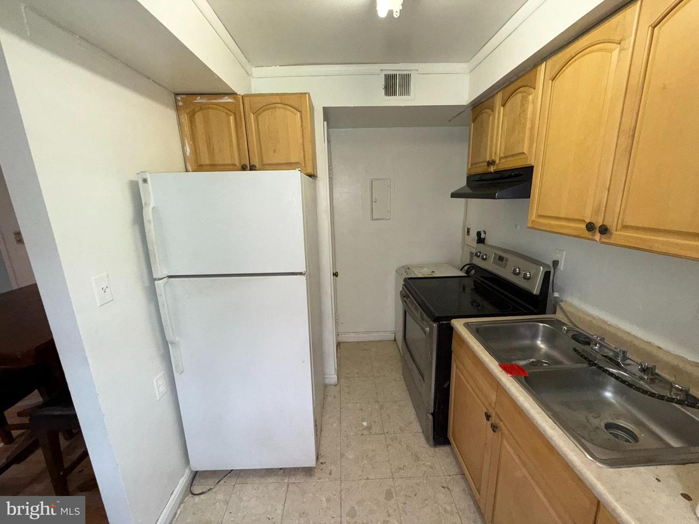 3916 SOUTHERN AVE SE, WASHINGTON, District Of Columbia 20020, 2 Bedrooms Bedrooms, ,1 BathroomBathrooms,Residential,For sale,3916 SOUTHERN AVE SE,DCDC2199200 MLS # DCDC2199200