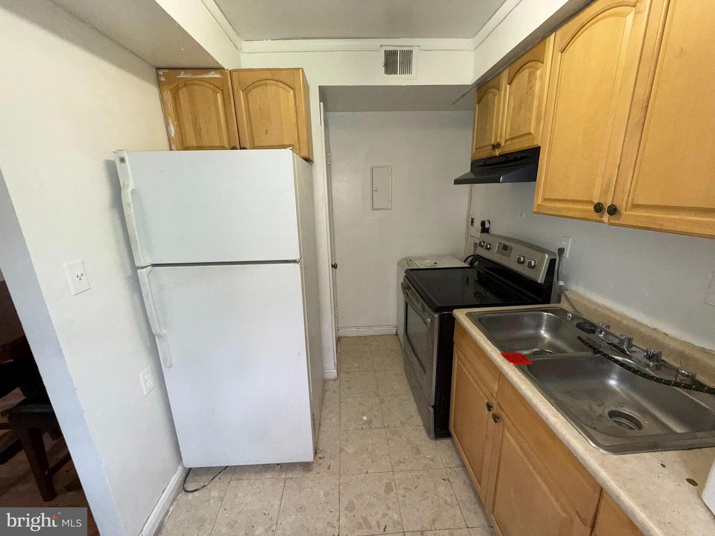 3916 SOUTHERN AVE SE, WASHINGTON, District Of Columbia 20020, 2 Bedrooms Bedrooms, ,1 BathroomBathrooms,Residential,For sale,3916 SOUTHERN AVE SE,DCDC2199200 MLS # DCDC2199200