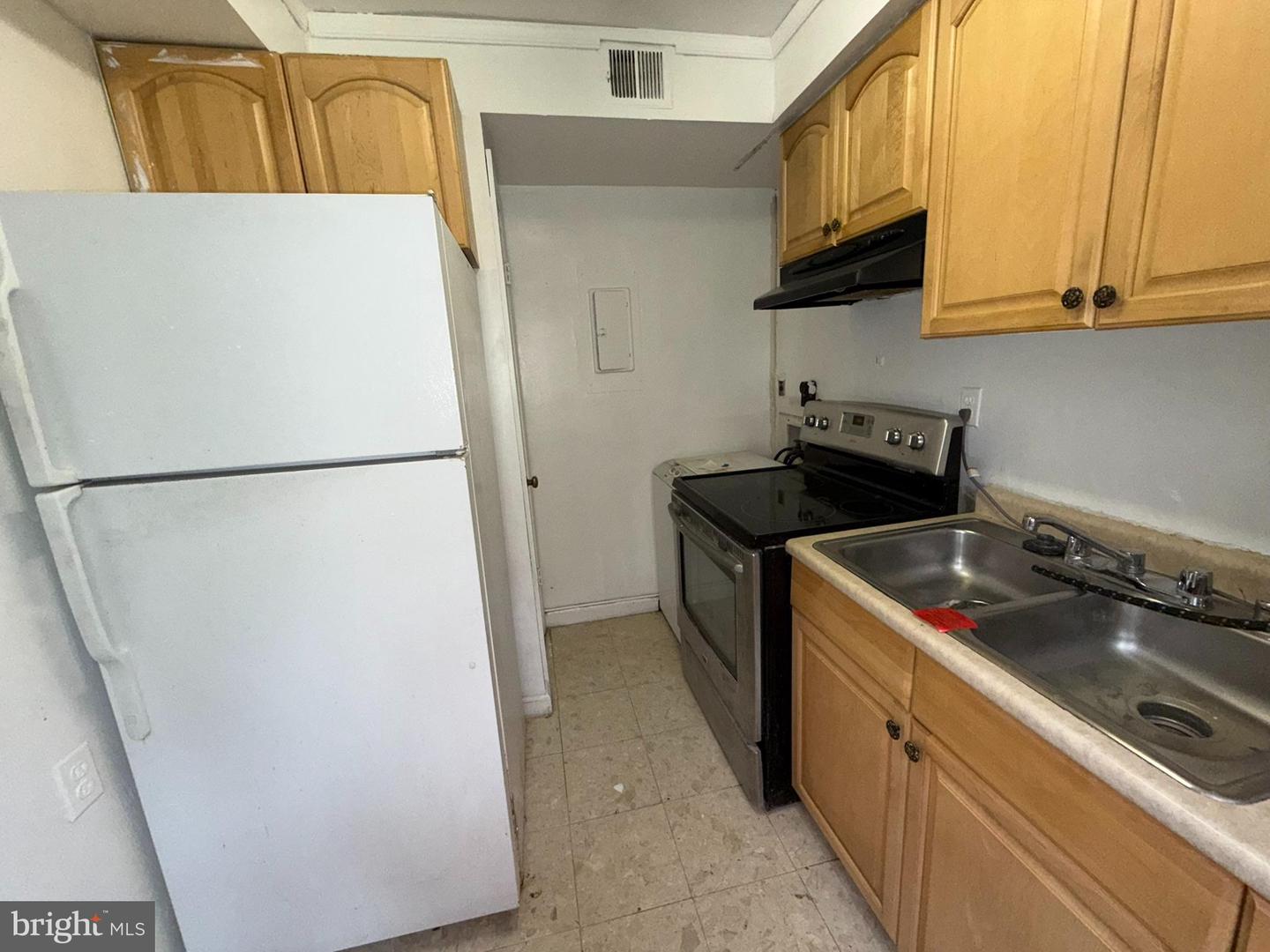 3916 SOUTHERN AVE SE, WASHINGTON, District Of Columbia 20020, 2 Bedrooms Bedrooms, ,1 BathroomBathrooms,Residential,For sale,3916 SOUTHERN AVE SE,DCDC2199200 MLS # DCDC2199200