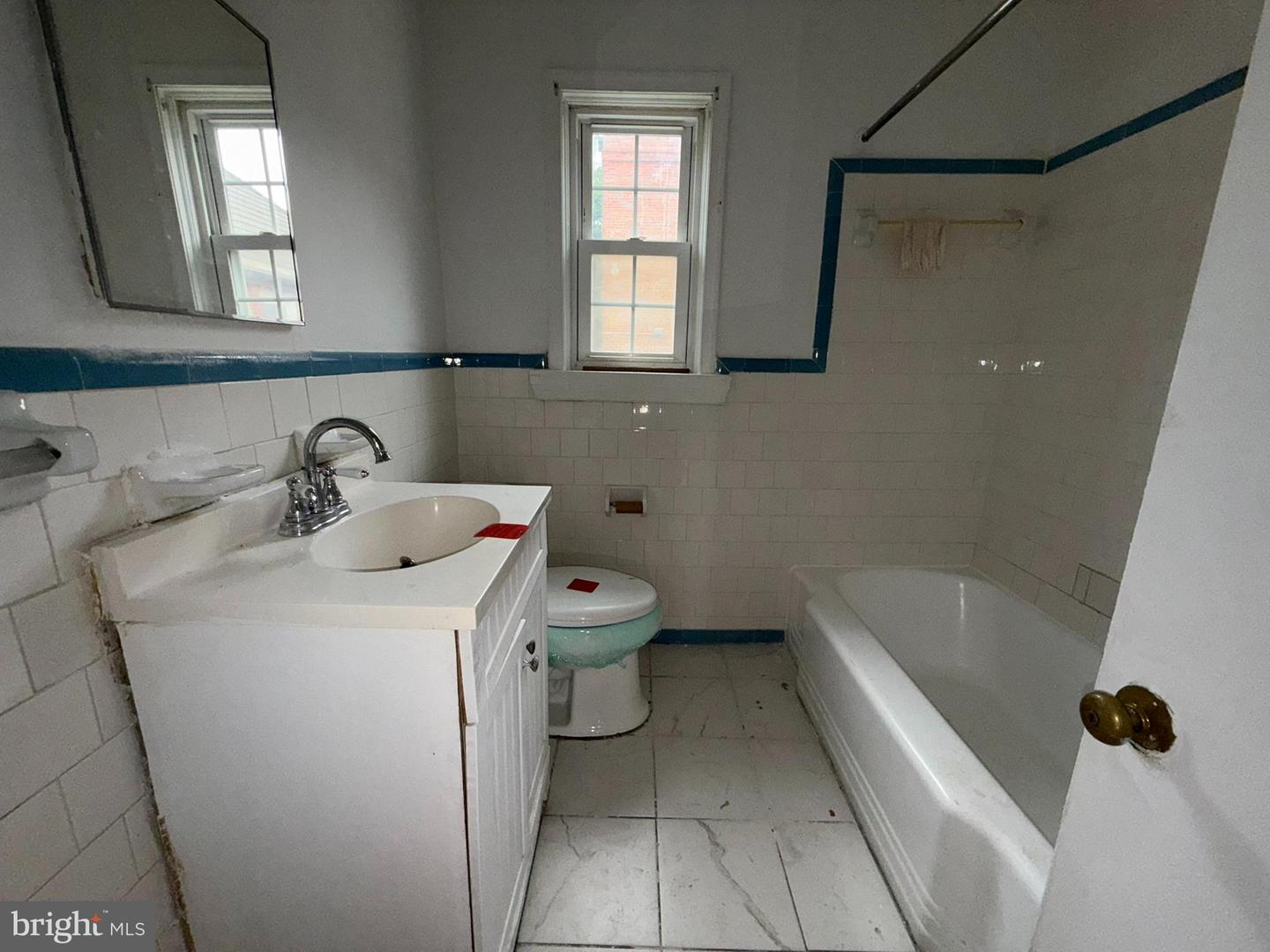 3916 SOUTHERN AVE SE, WASHINGTON, District Of Columbia 20020, 2 Bedrooms Bedrooms, ,1 BathroomBathrooms,Residential,For sale,3916 SOUTHERN AVE SE,DCDC2199200 MLS # DCDC2199200