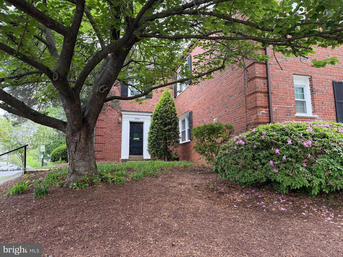 3916 SOUTHERN AVE SE, WASHINGTON, District Of Columbia 20020, 2 Bedrooms Bedrooms, ,1 BathroomBathrooms,Residential,For sale,3916 SOUTHERN AVE SE,DCDC2199200 MLS # DCDC2199200
