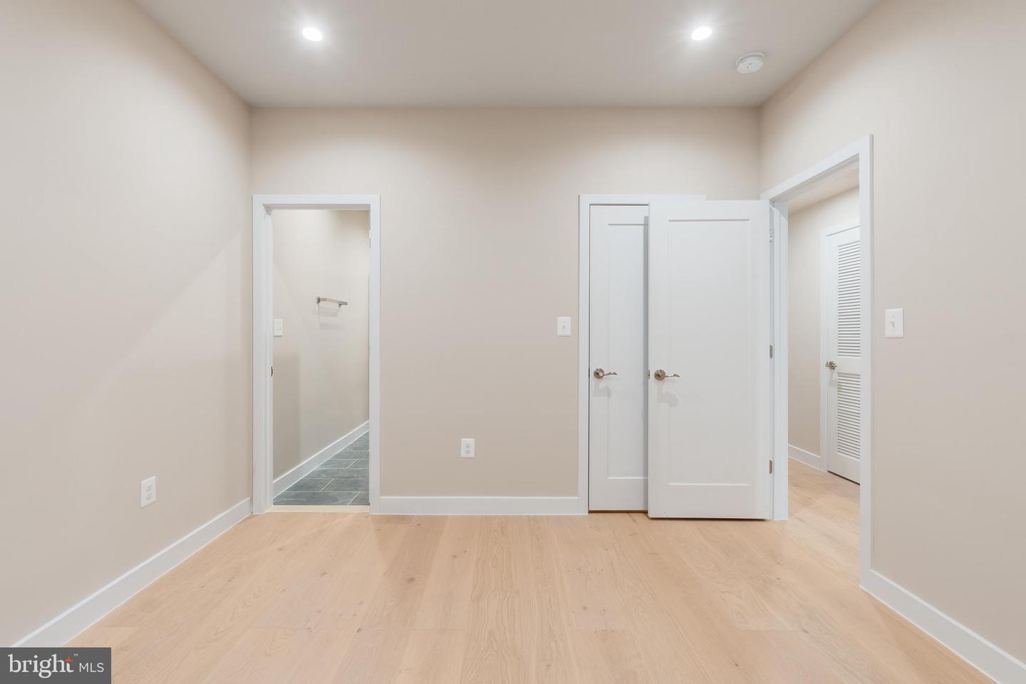 854 XENIA SE #1, WASHINGTON, District Of Columbia 20032, 3 Bedrooms Bedrooms, ,2 BathroomsBathrooms,Residential,For sale,854 XENIA SE #1,DCDC2199210 MLS # DCDC2199210