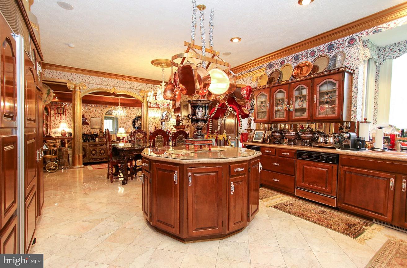 7808 HILL HOUSE CT, FAIRFAX STATION, Virginia 22039, 6 Bedrooms Bedrooms, ,4 BathroomsBathrooms,Residential,For sale,7808 HILL HOUSE CT,VAFX2238972 MLS # VAFX2238972