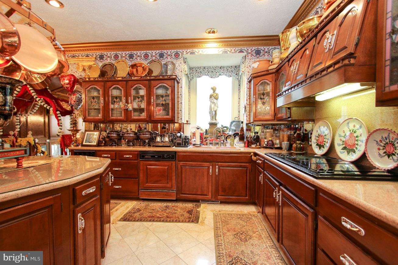 7808 HILL HOUSE CT, FAIRFAX STATION, Virginia 22039, 6 Bedrooms Bedrooms, ,4 BathroomsBathrooms,Residential,For sale,7808 HILL HOUSE CT,VAFX2238972 MLS # VAFX2238972