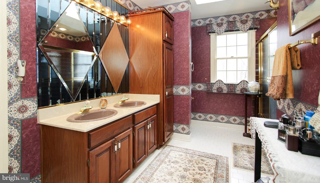7808 HILL HOUSE CT, FAIRFAX STATION, Virginia 22039, 6 Bedrooms Bedrooms, ,4 BathroomsBathrooms,Residential,For sale,7808 HILL HOUSE CT,VAFX2238972 MLS # VAFX2238972