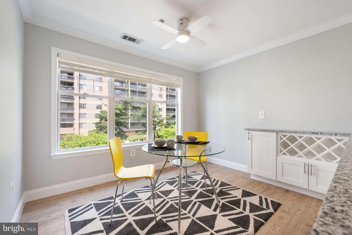5575 SEMINARY RD #212, FALLS CHURCH, Virginia 22041, 2 Bedrooms Bedrooms, 4 Rooms Rooms,2 BathroomsBathrooms,Residential,For sale,5575 SEMINARY RD #212,VAFX2238974 MLS # VAFX2238974