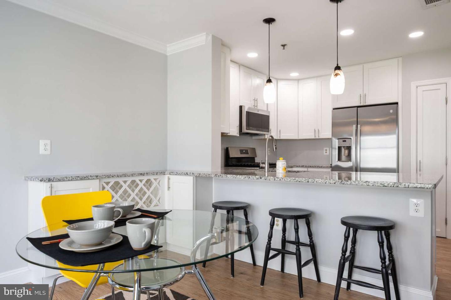 5575 SEMINARY RD #212, FALLS CHURCH, Virginia 22041, 2 Bedrooms Bedrooms, 4 Rooms Rooms,2 BathroomsBathrooms,Residential,For sale,5575 SEMINARY RD #212,VAFX2238974 MLS # VAFX2238974