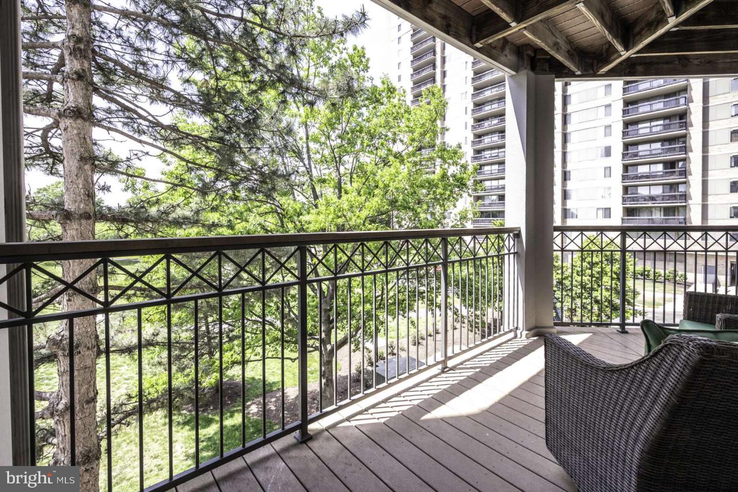 5575 SEMINARY RD #212, FALLS CHURCH, Virginia 22041, 2 Bedrooms Bedrooms, 4 Rooms Rooms,2 BathroomsBathrooms,Residential,For sale,5575 SEMINARY RD #212,VAFX2238974 MLS # VAFX2238974