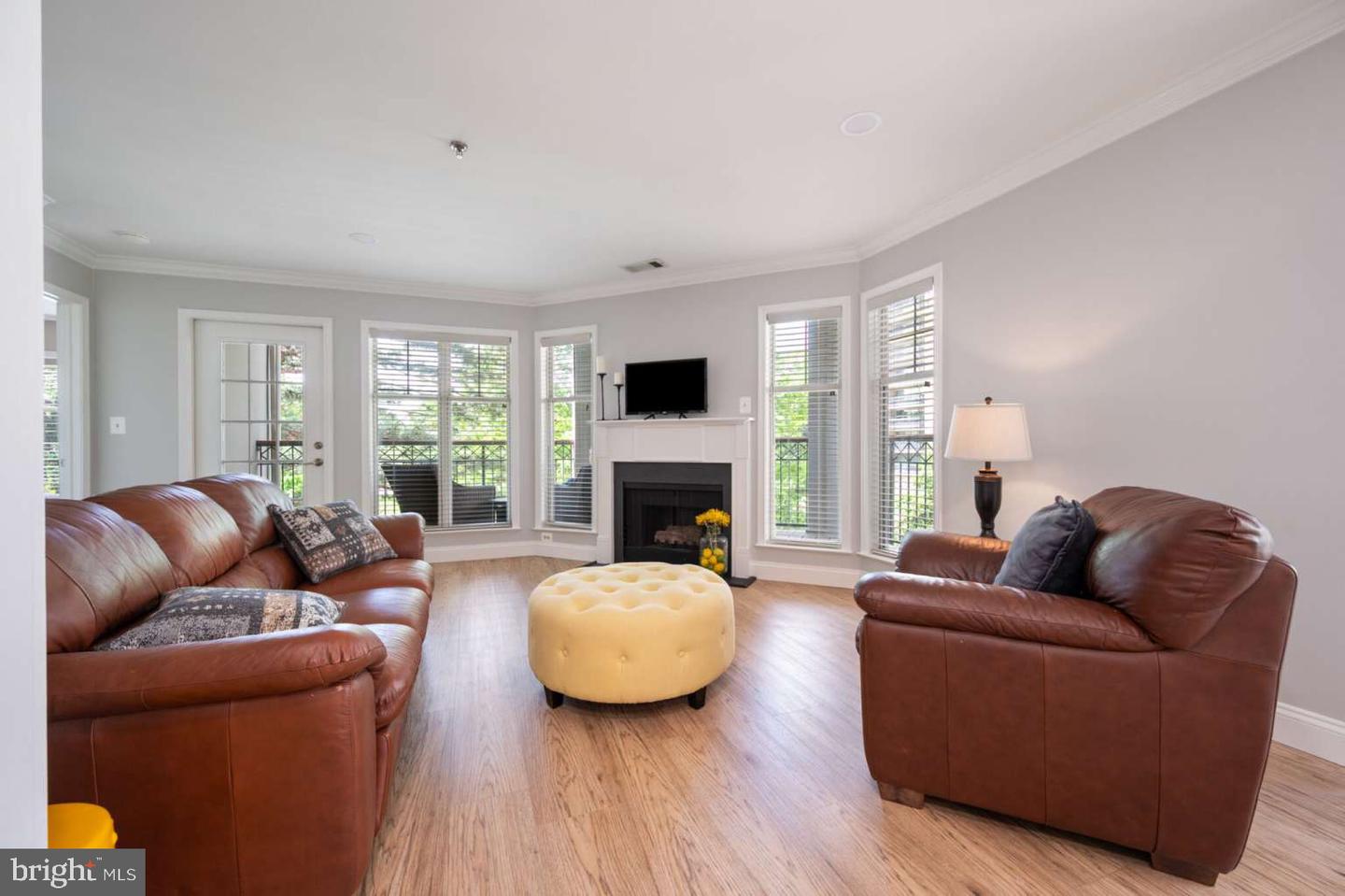 5575 SEMINARY RD #212, FALLS CHURCH, Virginia 22041, 2 Bedrooms Bedrooms, 4 Rooms Rooms,2 BathroomsBathrooms,Residential,For sale,5575 SEMINARY RD #212,VAFX2238974 MLS # VAFX2238974
