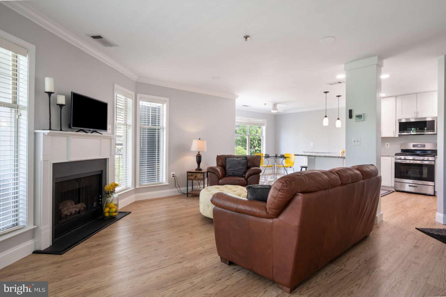5575 SEMINARY RD #212, FALLS CHURCH, Virginia 22041, 2 Bedrooms Bedrooms, 4 Rooms Rooms,2 BathroomsBathrooms,Residential,For sale,5575 SEMINARY RD #212,VAFX2238974 MLS # VAFX2238974