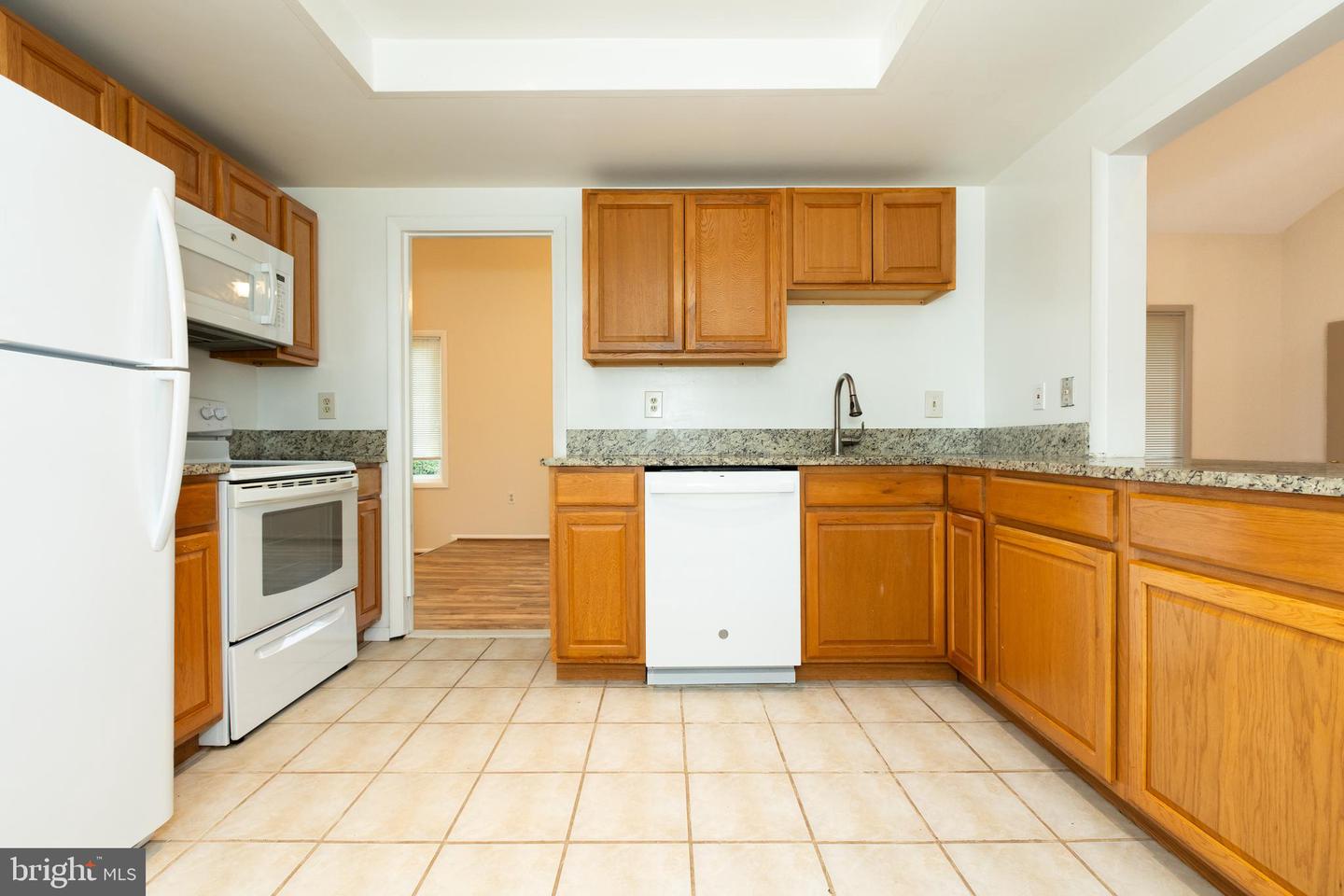 722 SUGARLAND RUN DR, STERLING, Virginia 20164, 4 Bedrooms Bedrooms, ,2 BathroomsBathrooms,Residential,For sale,722 SUGARLAND RUN DR,VALO2095710 MLS # VALO2095710