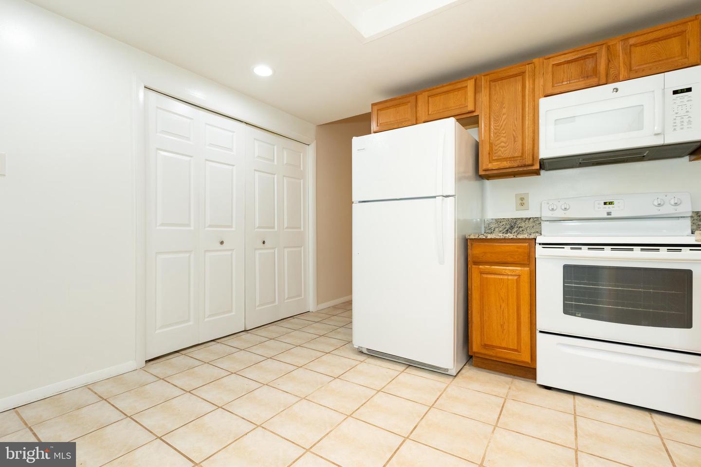 722 SUGARLAND RUN DR, STERLING, Virginia 20164, 4 Bedrooms Bedrooms, ,2 BathroomsBathrooms,Residential,For sale,722 SUGARLAND RUN DR,VALO2095710 MLS # VALO2095710