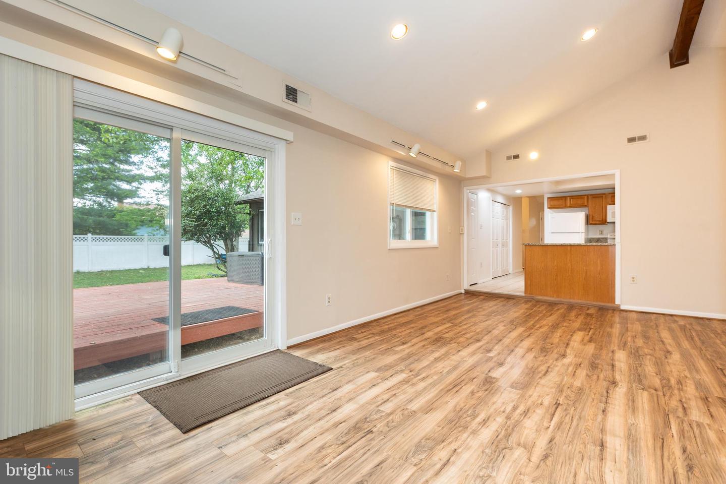 722 SUGARLAND RUN DR, STERLING, Virginia 20164, 4 Bedrooms Bedrooms, ,2 BathroomsBathrooms,Residential,For sale,722 SUGARLAND RUN DR,VALO2095710 MLS # VALO2095710
