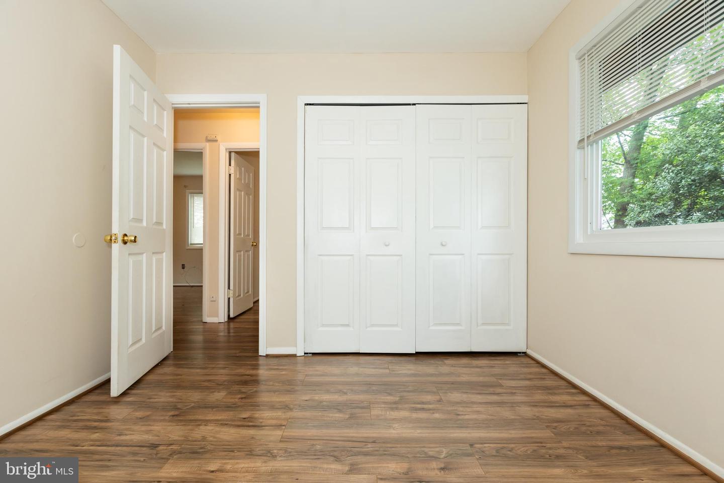 722 SUGARLAND RUN DR, STERLING, Virginia 20164, 4 Bedrooms Bedrooms, ,2 BathroomsBathrooms,Residential,For sale,722 SUGARLAND RUN DR,VALO2095710 MLS # VALO2095710