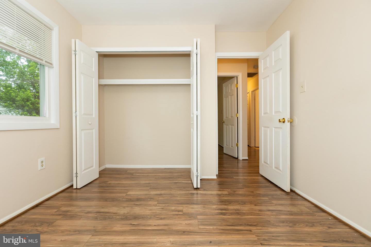 722 SUGARLAND RUN DR, STERLING, Virginia 20164, 4 Bedrooms Bedrooms, ,2 BathroomsBathrooms,Residential,For sale,722 SUGARLAND RUN DR,VALO2095710 MLS # VALO2095710