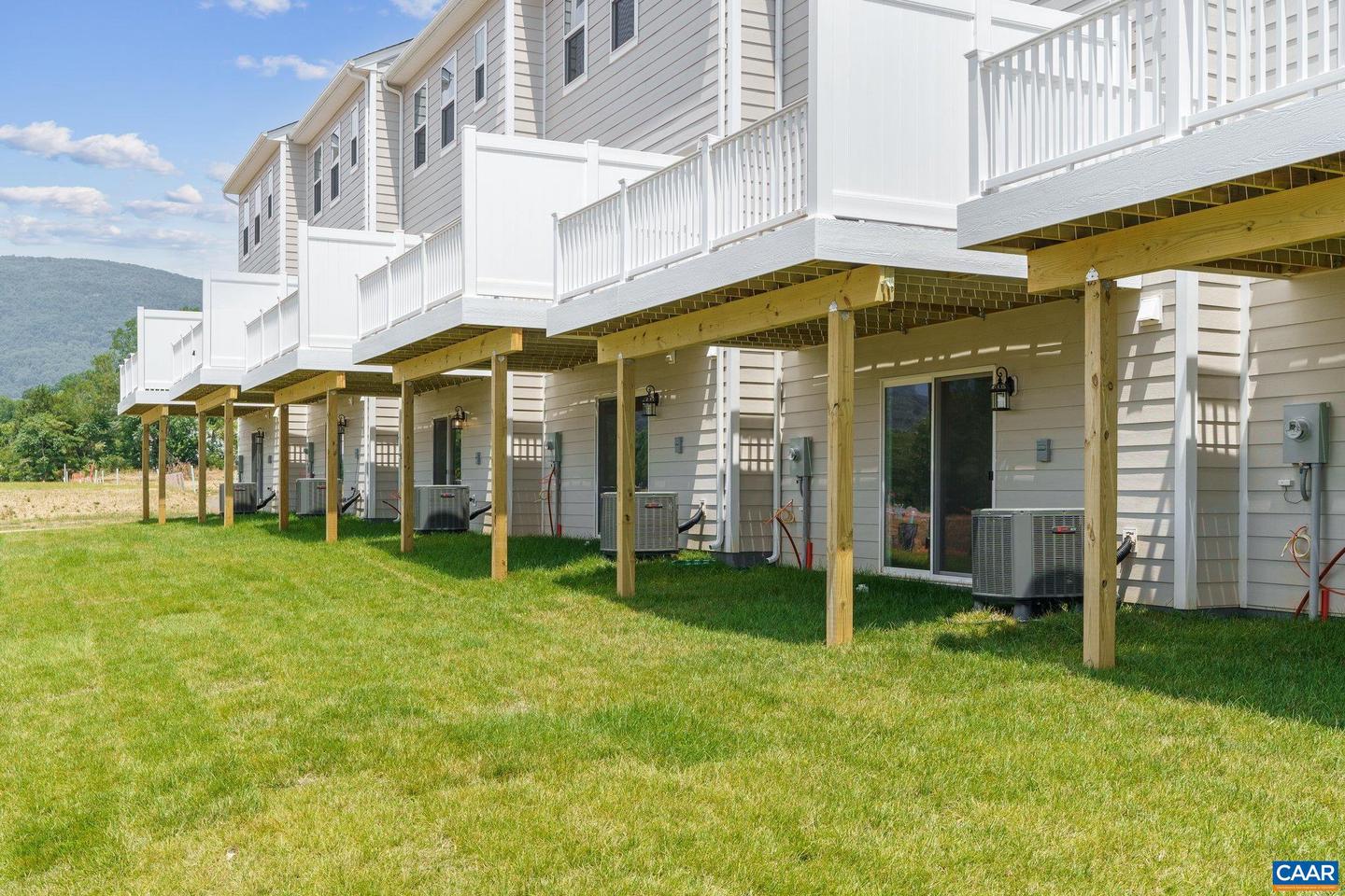 5974 CLING LN, CROZET, Virginia 22932, 3 Bedrooms Bedrooms, ,2 BathroomsBathrooms,Residential,For sale,5974 CLING LN,664144 MLS # 664144