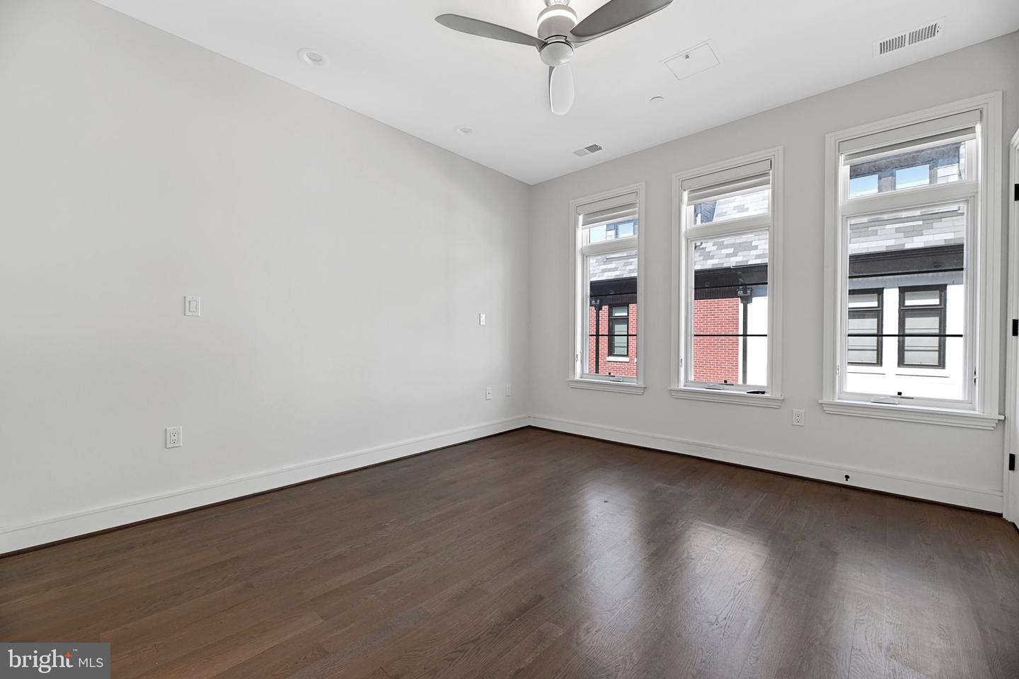 409 GUETHLER'S WAY SE, WASHINGTON, District Of Columbia 20003, 3 Bedrooms Bedrooms, ,4 BathroomsBathrooms,Residential,For sale,409 GUETHLER'S WAY SE,DCDC2199316 MLS # DCDC2199316