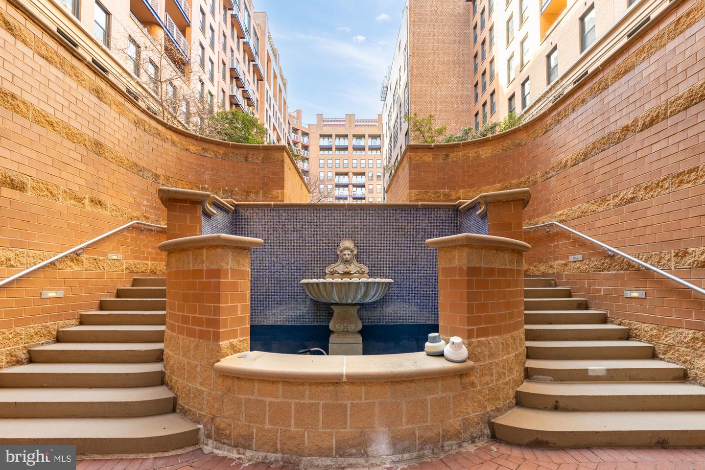 616 E ST NW #447, WASHINGTON, District Of Columbia 20004, 2 Bedrooms Bedrooms, ,2 BathroomsBathrooms,Residential,For sale,616 E ST NW #447,DCDC2199340 MLS # DCDC2199340