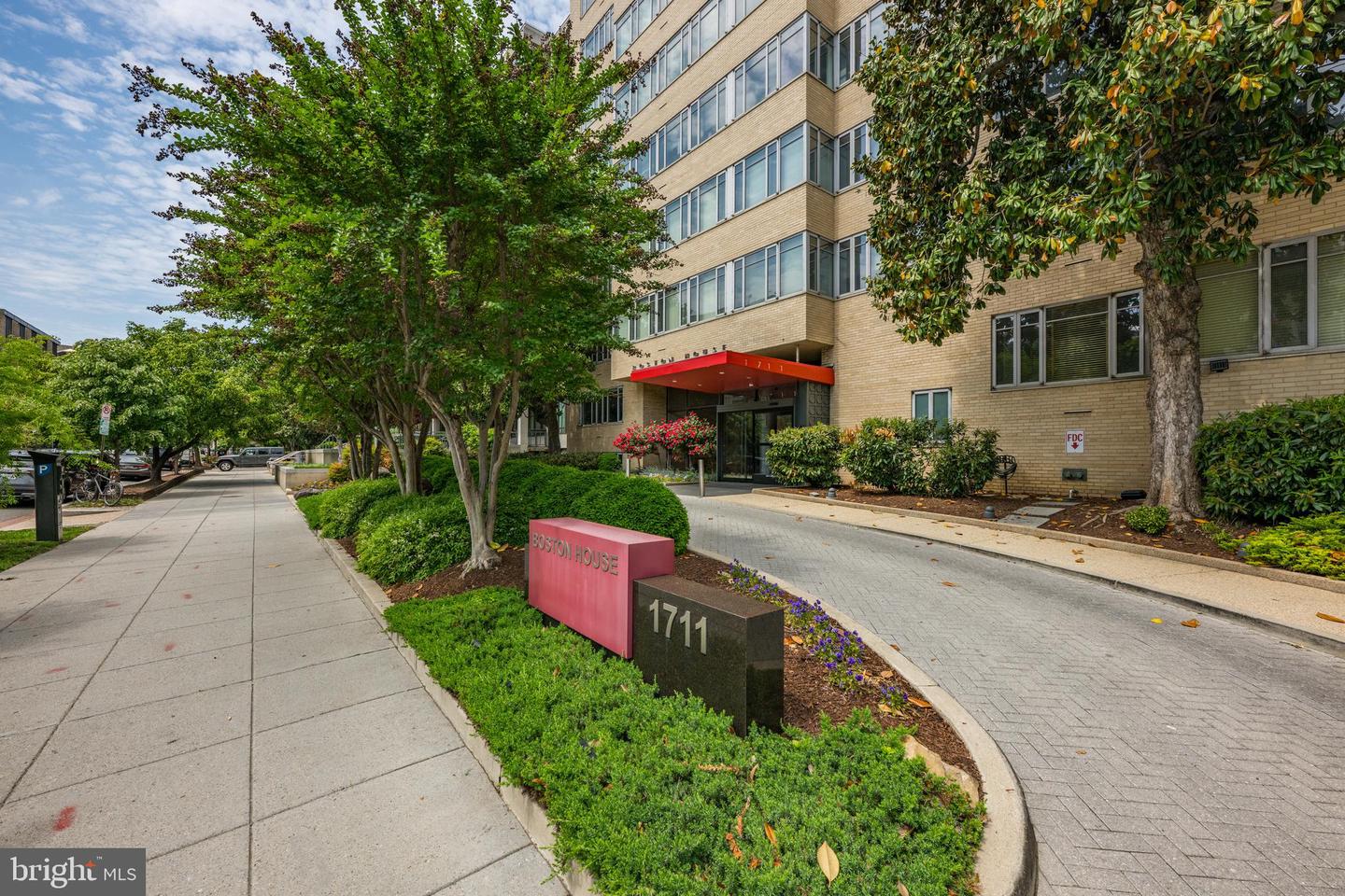 1711 MASSACHUSETTS AVE NW #627, WASHINGTON, District Of Columbia 20036, 1 Bedroom Bedrooms, ,1 BathroomBathrooms,Residential,For sale,1711 MASSACHUSETTS AVE NW #627,DCDC2199346 MLS # DCDC2199346