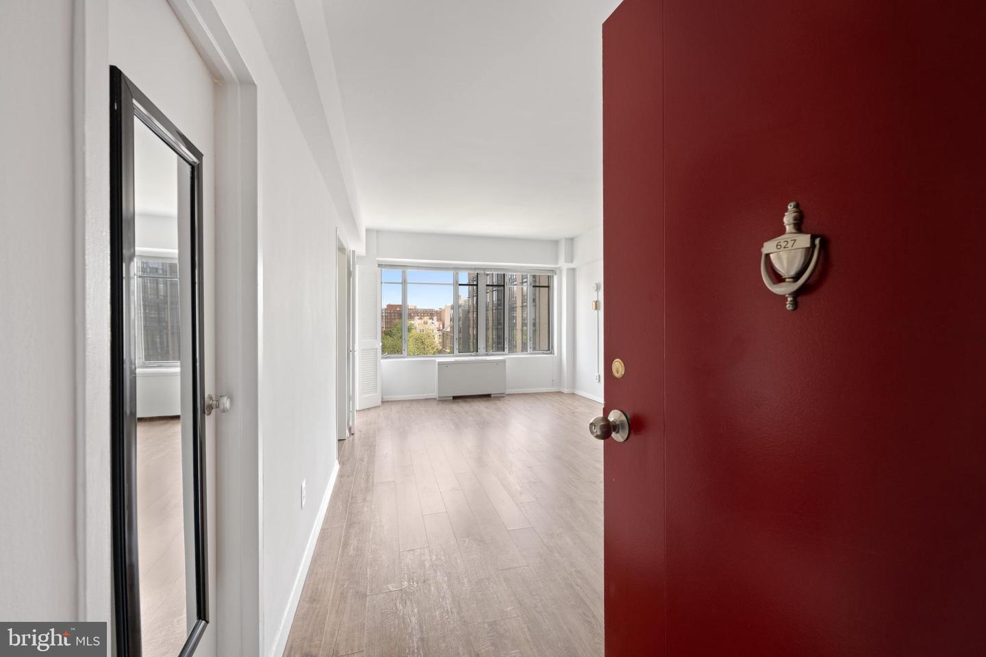 1711 MASSACHUSETTS AVE NW #627, WASHINGTON, District Of Columbia 20036, 1 Bedroom Bedrooms, ,1 BathroomBathrooms,Residential,For sale,1711 MASSACHUSETTS AVE NW #627,DCDC2199346 MLS # DCDC2199346