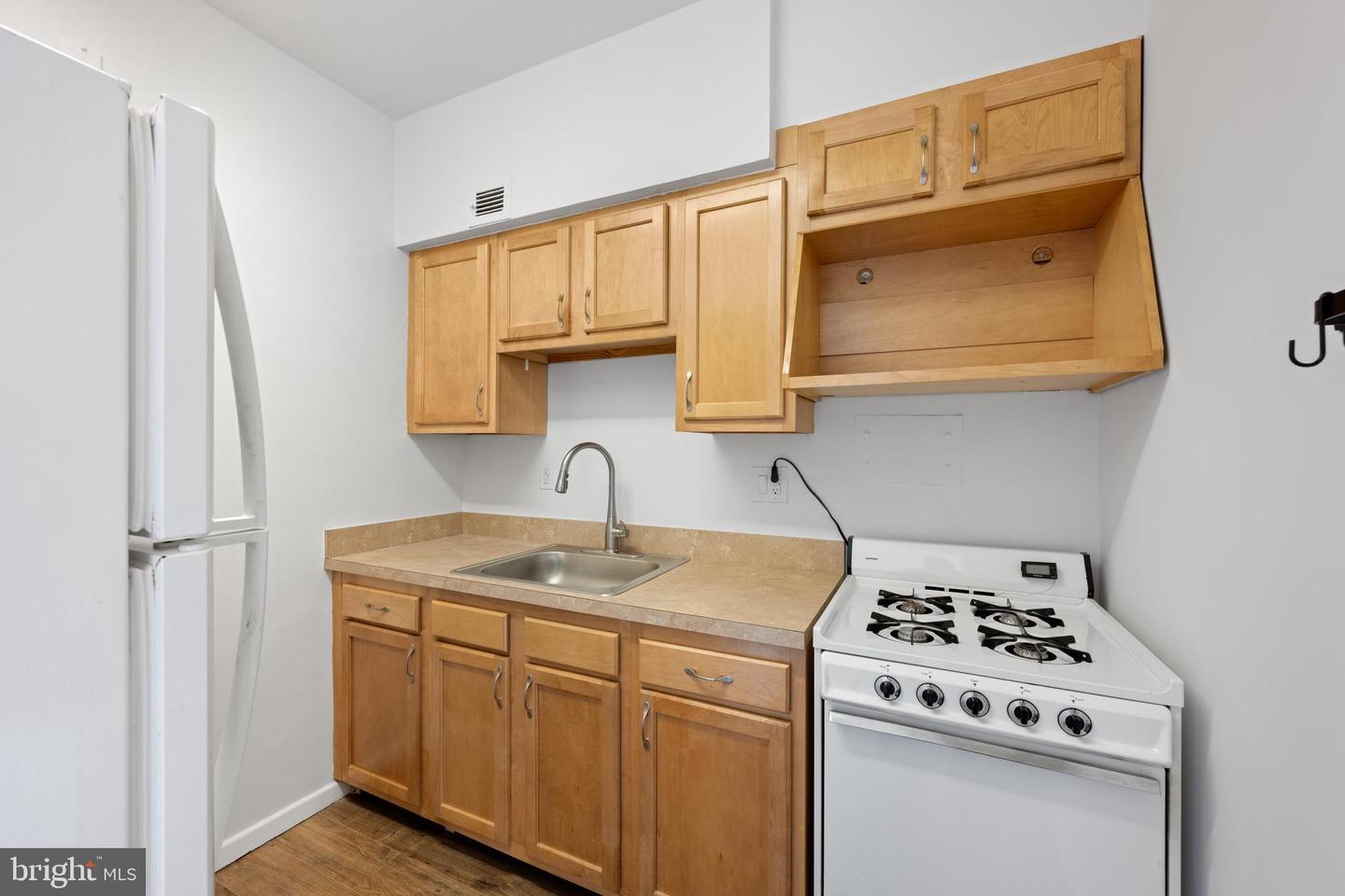 1711 MASSACHUSETTS AVE NW #627, WASHINGTON, District Of Columbia 20036, 1 Bedroom Bedrooms, ,1 BathroomBathrooms,Residential,For sale,1711 MASSACHUSETTS AVE NW #627,DCDC2199346 MLS # DCDC2199346