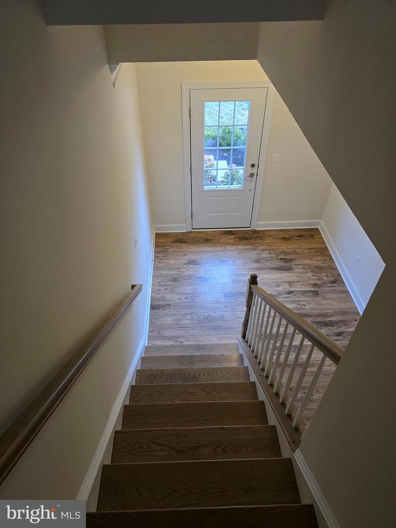 15305 LINVILLE CREEK DR, HAYMARKET, Virginia 20169, 3 Bedrooms Bedrooms, ,3 BathroomsBathrooms,Residential,For sale,15305 LINVILLE CREEK DR,VAPW2094126 MLS # VAPW2094126