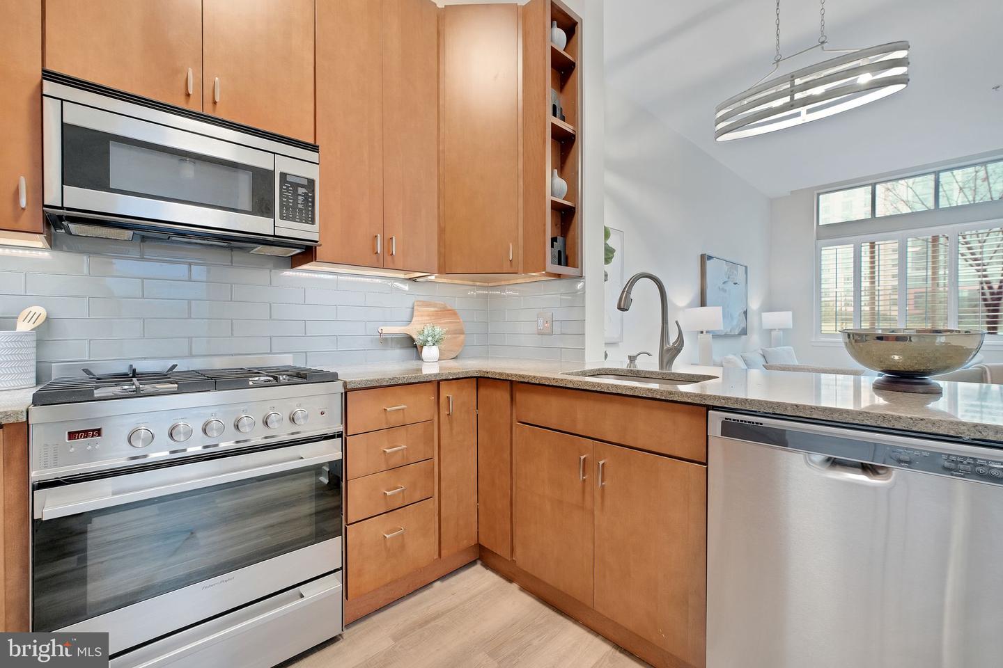 1000 NEW JERSEY AVE SE #103, WASHINGTON, District Of Columbia 20003, 1 Bedroom Bedrooms, ,1 BathroomBathrooms,Residential,For sale,1000 NEW JERSEY AVE SE #103,DCDC2199418 MLS # DCDC2199418