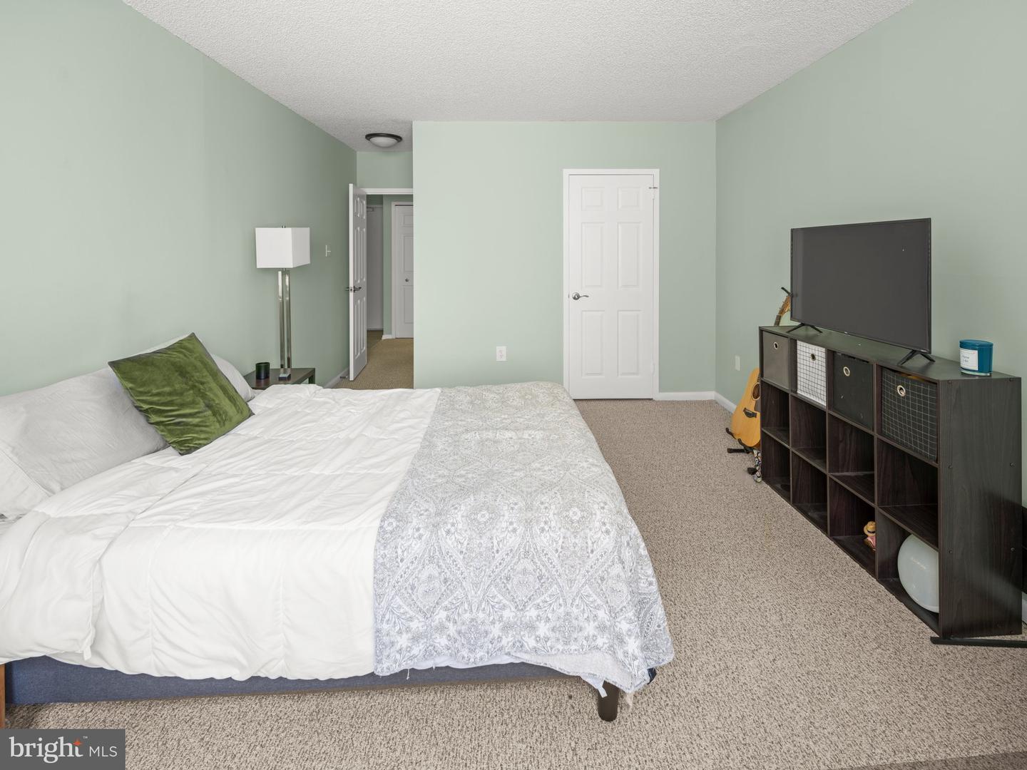 3701 S GEORGE MASON DR #116N, FALLS CHURCH, Virginia 22041, 1 Bedroom Bedrooms, ,1 BathroomBathrooms,Residential,For sale,3701 S GEORGE MASON DR #116N,VAFX2239050 MLS # VAFX2239050