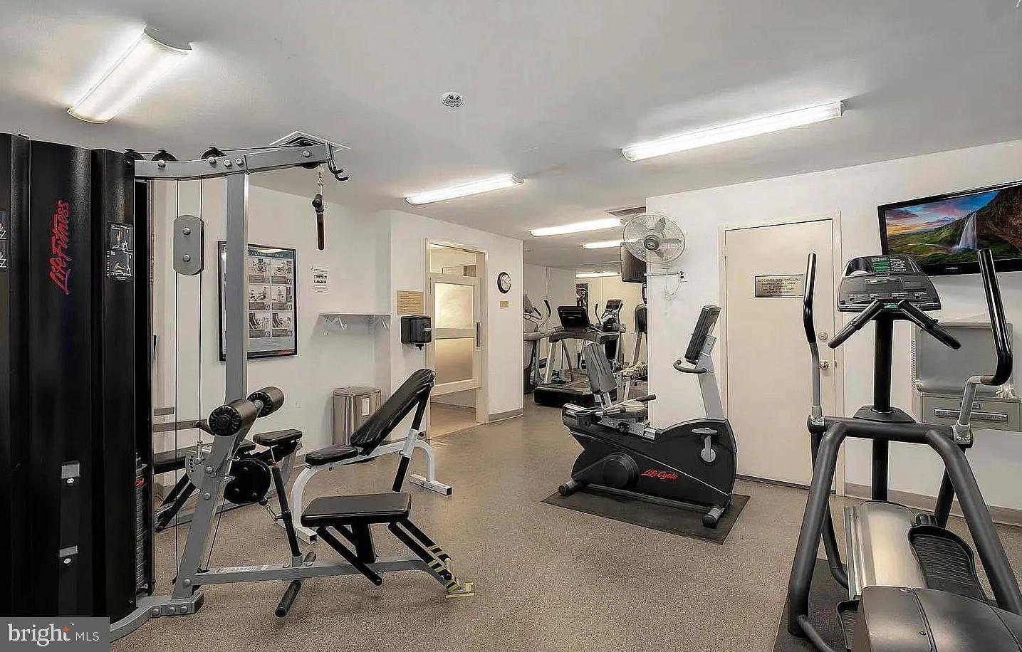 3701 S GEORGE MASON DR #116N, FALLS CHURCH, Virginia 22041, 1 Bedroom Bedrooms, ,1 BathroomBathrooms,Residential,For sale,3701 S GEORGE MASON DR #116N,VAFX2239050 MLS # VAFX2239050
