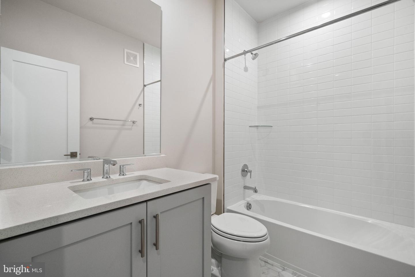 43476 DANVILLE TER, ASHBURN, Virginia 20148, 3 Bedrooms Bedrooms, ,2 BathroomsBathrooms,Residential,For sale,43476 DANVILLE TER,VALO2095740 MLS # VALO2095740