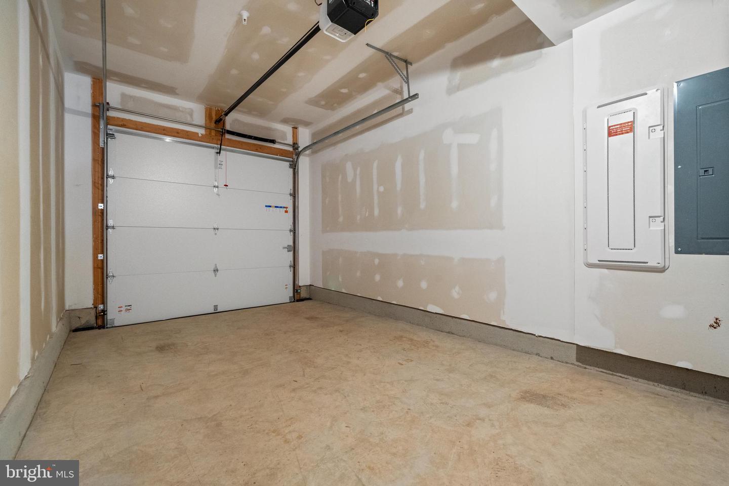 43476 DANVILLE TER, ASHBURN, Virginia 20148, 3 Bedrooms Bedrooms, ,2 BathroomsBathrooms,Residential,For sale,43476 DANVILLE TER,VALO2095740 MLS # VALO2095740