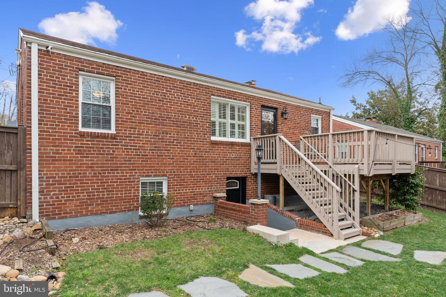 304 MONCURE DR, ALEXANDRIA, Virginia 22314, 3 Bedrooms Bedrooms, ,2 BathroomsBathrooms,Residential,For sale,304 MONCURE DR,VAAX2045058 MLS # VAAX2045058