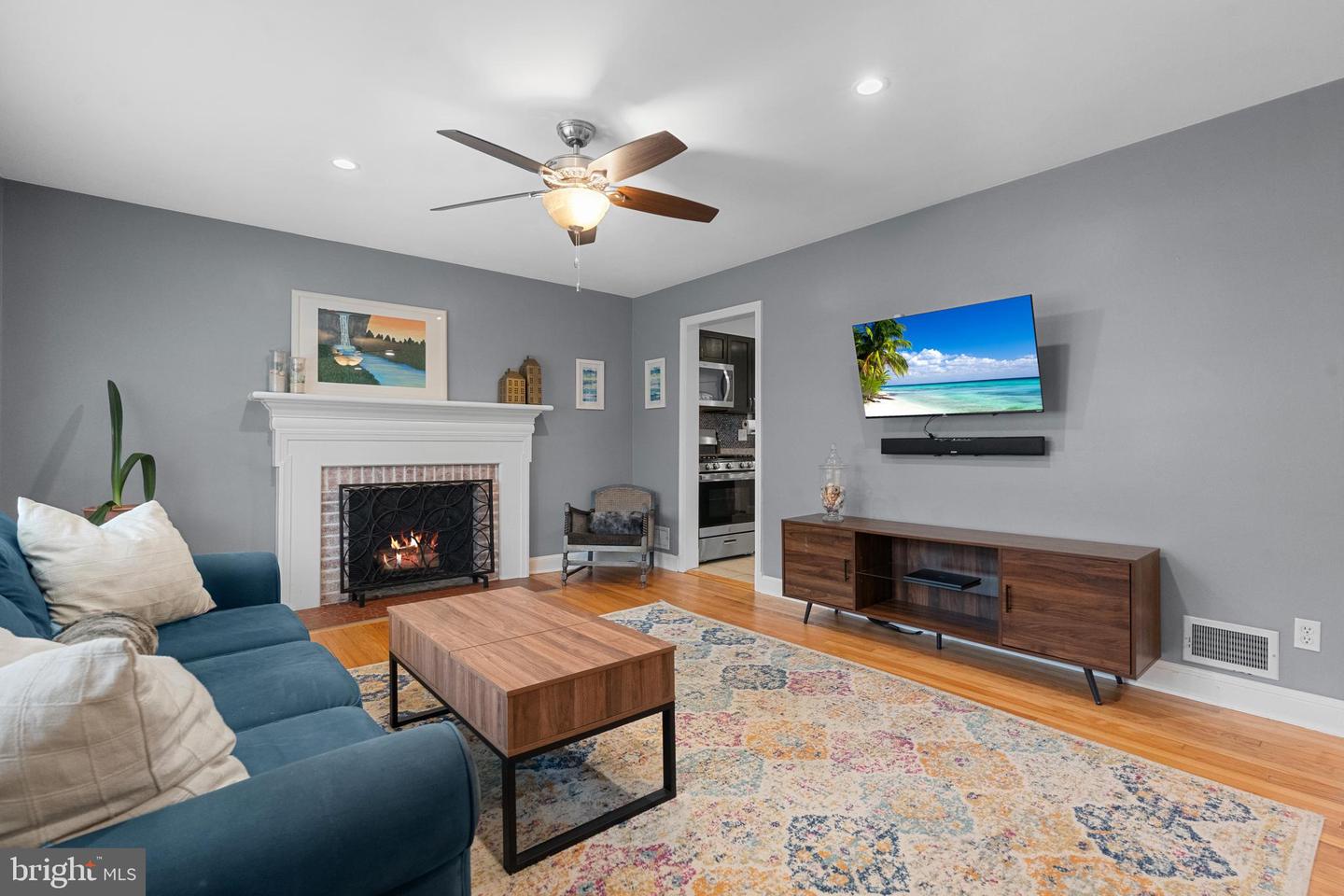 304 MONCURE DR, ALEXANDRIA, Virginia 22314, 3 Bedrooms Bedrooms, ,2 BathroomsBathrooms,Residential,For sale,304 MONCURE DR,VAAX2045058 MLS # VAAX2045058