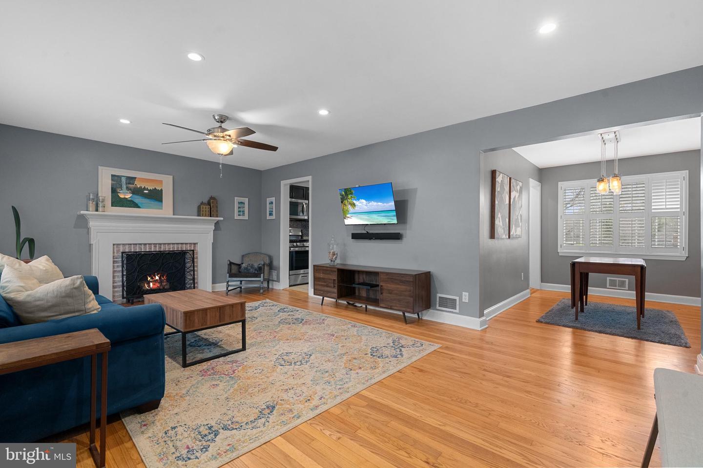 304 MONCURE DR, ALEXANDRIA, Virginia 22314, 3 Bedrooms Bedrooms, ,2 BathroomsBathrooms,Residential,For sale,304 MONCURE DR,VAAX2045058 MLS # VAAX2045058