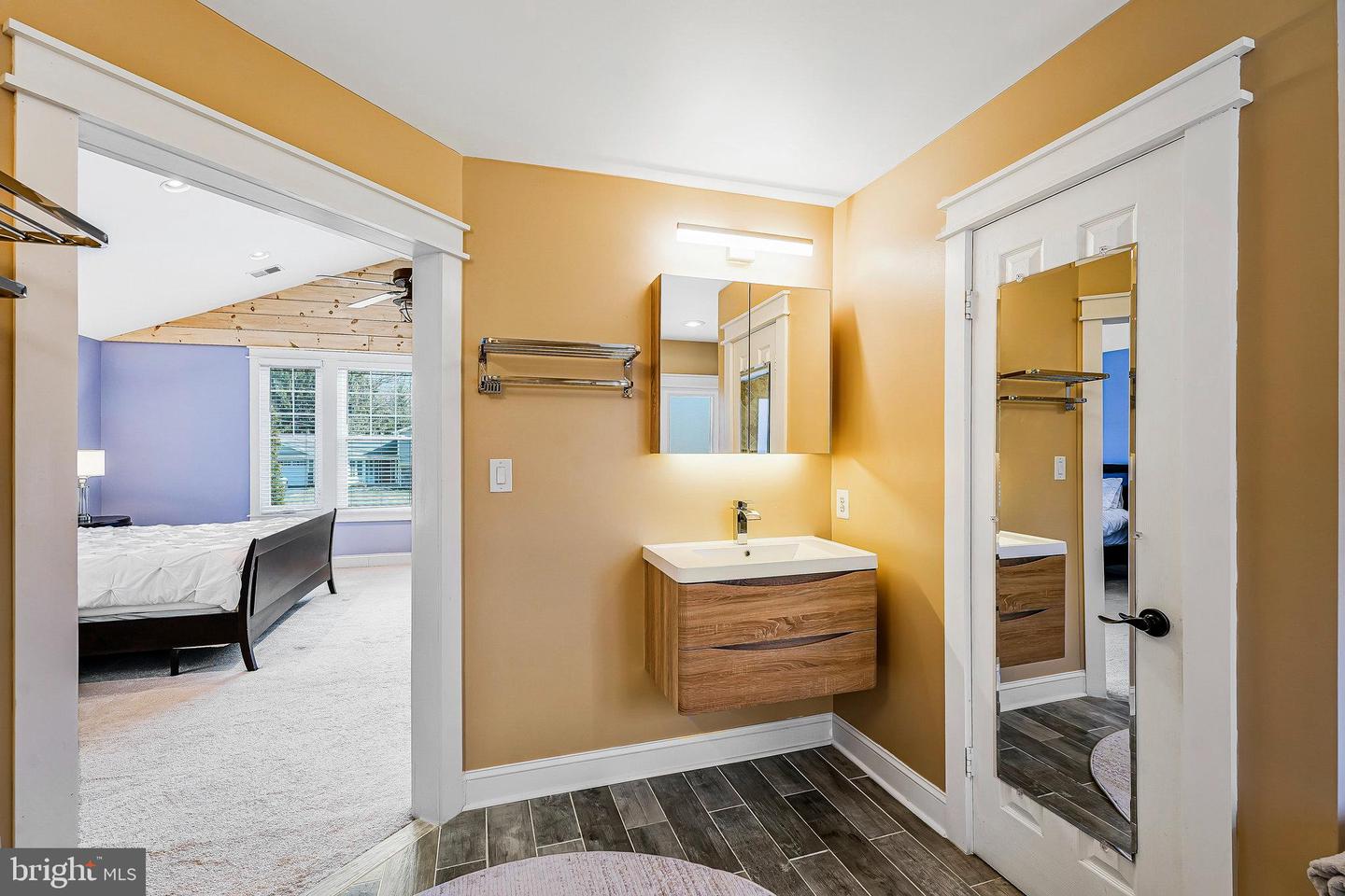 2458 SANDBURG ST, DUNN LORING, Virginia 22027, 5 Bedrooms Bedrooms, ,4 BathroomsBathrooms,Residential,For sale,2458 SANDBURG ST,VAFX2181860 MLS # VAFX2181860