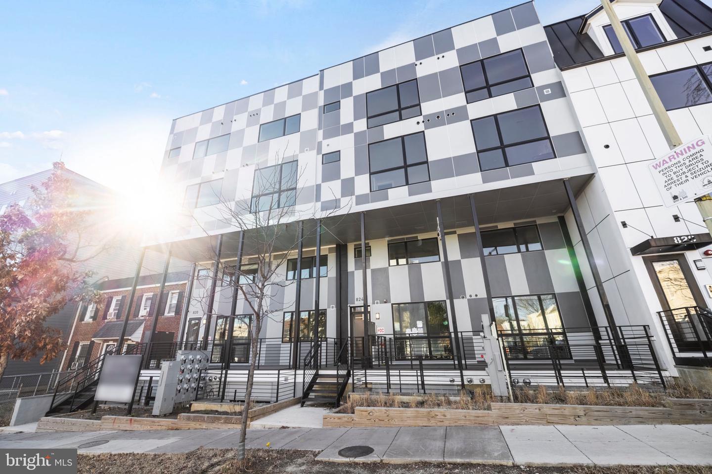 824 18TH ST NE #1, WASHINGTON, District Of Columbia 20002, 1 Bedroom Bedrooms, ,1 BathroomBathrooms,Residential,For sale,824 18TH ST NE #1,DCDC2146786 MLS # DCDC2146786
