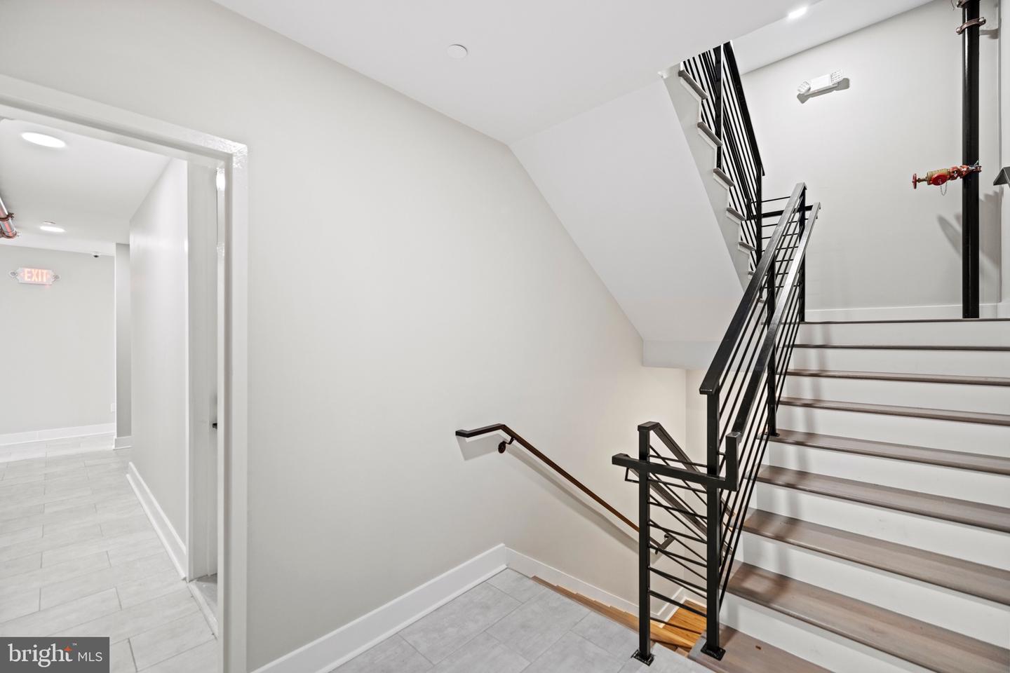 824 18TH ST NE #1, WASHINGTON, District Of Columbia 20002, 1 Bedroom Bedrooms, ,1 BathroomBathrooms,Residential,For sale,824 18TH ST NE #1,DCDC2146786 MLS # DCDC2146786