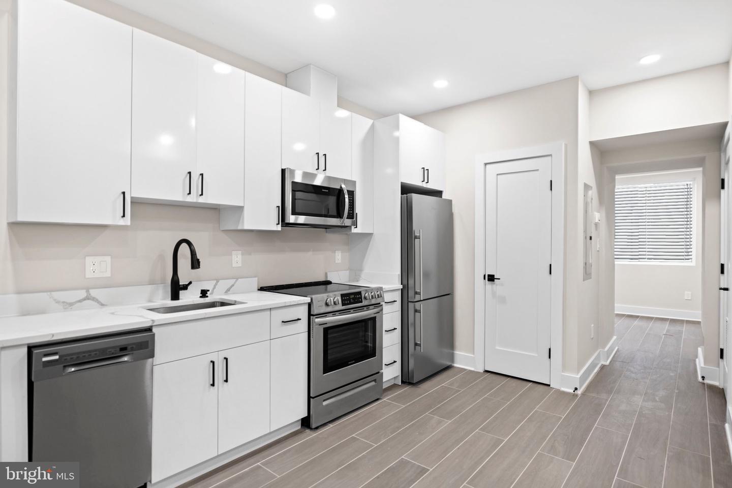 824 18TH ST NE #1, WASHINGTON, District Of Columbia 20002, 1 Bedroom Bedrooms, ,1 BathroomBathrooms,Residential,For sale,824 18TH ST NE #1,DCDC2146786 MLS # DCDC2146786