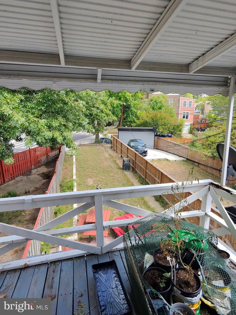 4021 ILLINOIS AVE NW, WASHINGTON, District Of Columbia 20011, 3 Bedrooms Bedrooms, ,2 BathroomsBathrooms,Residential,For sale,4021 ILLINOIS AVE NW,DCDC2159568 MLS # DCDC2159568