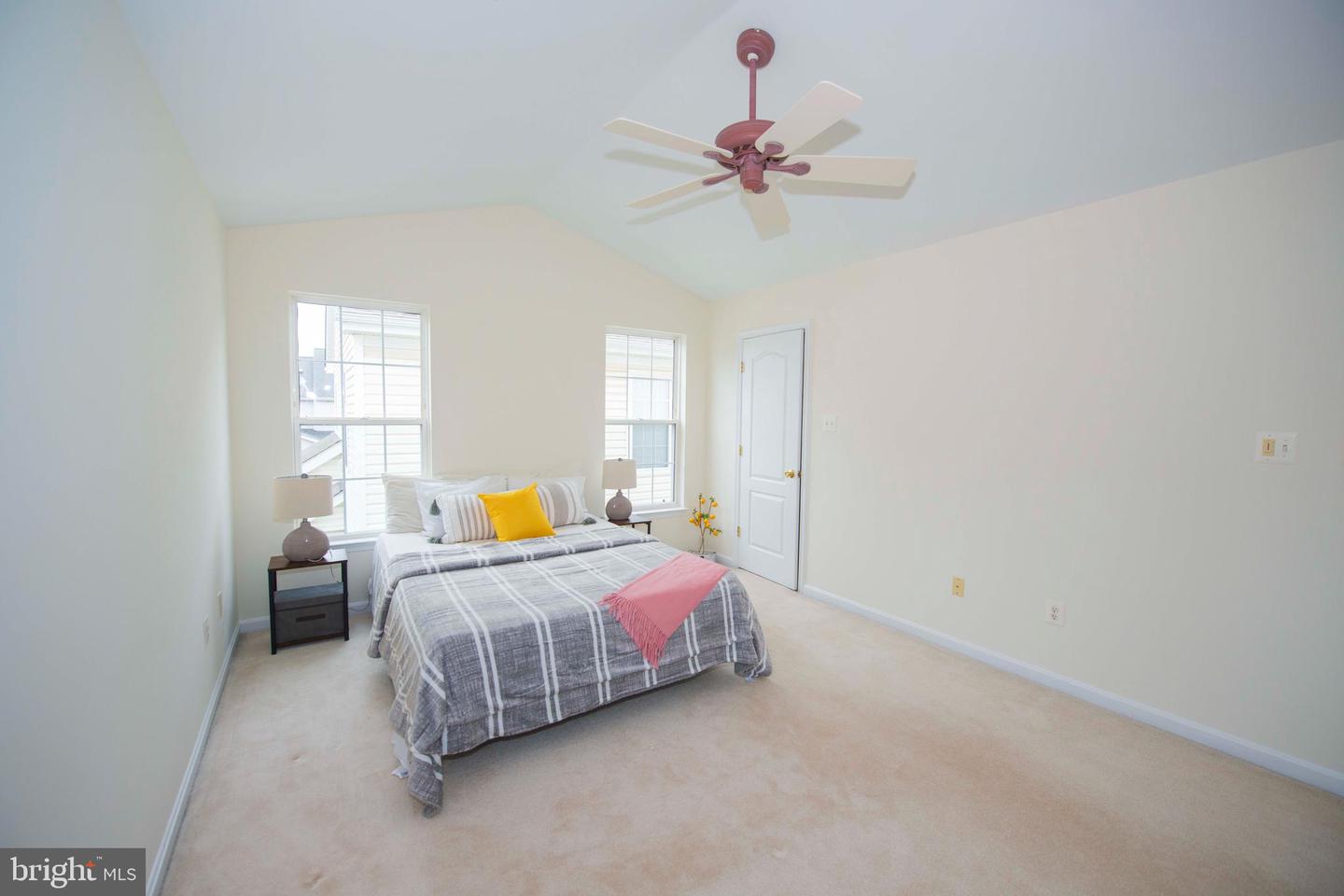 26004 TALAMORE DR, CHANTILLY, Virginia 20152, 3 Bedrooms Bedrooms, ,2 BathroomsBathrooms,Residential,For sale,26004 TALAMORE DR,VALO2087690 MLS # VALO2087690