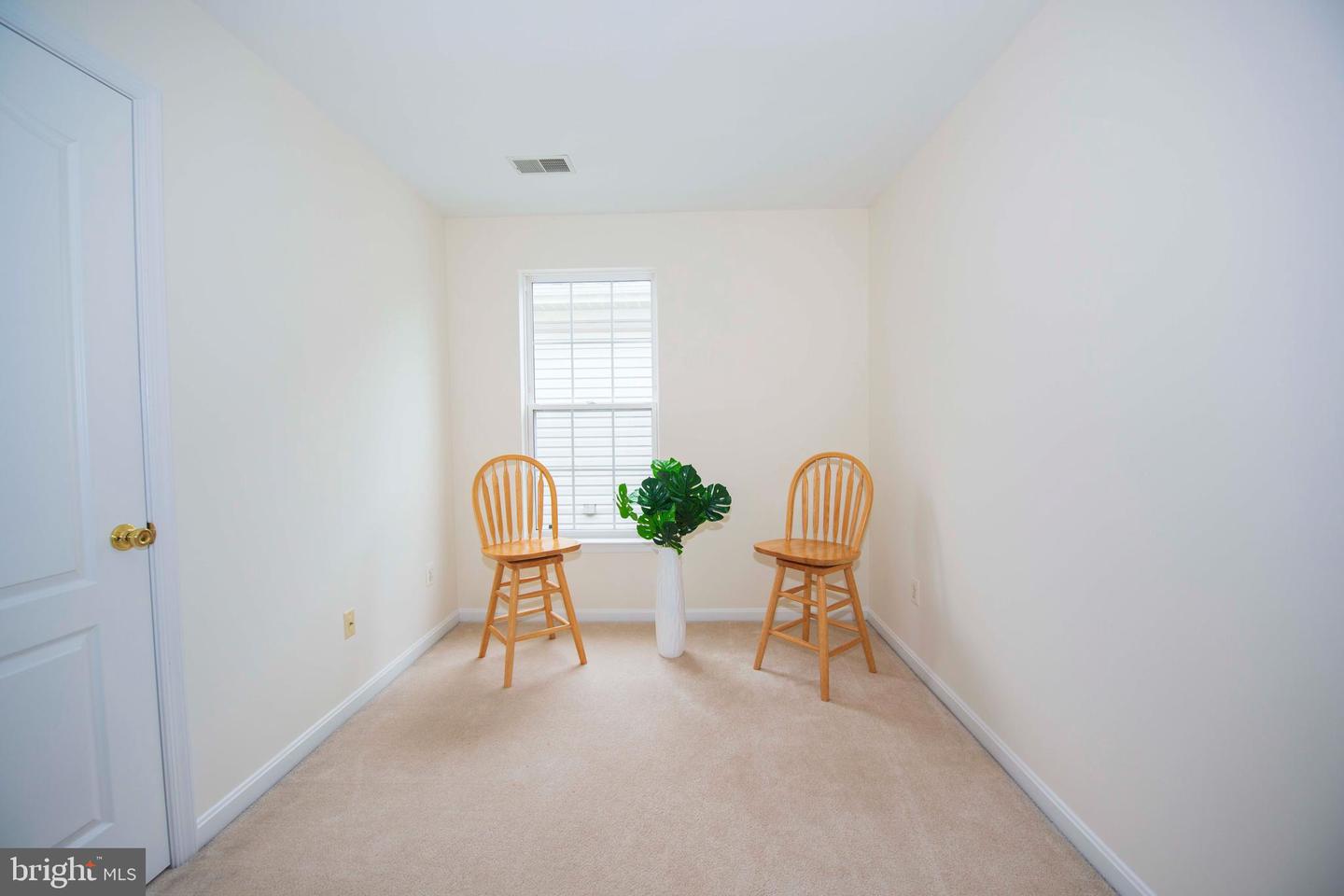 26004 TALAMORE DR, CHANTILLY, Virginia 20152, 3 Bedrooms Bedrooms, ,2 BathroomsBathrooms,Residential,For sale,26004 TALAMORE DR,VALO2087690 MLS # VALO2087690