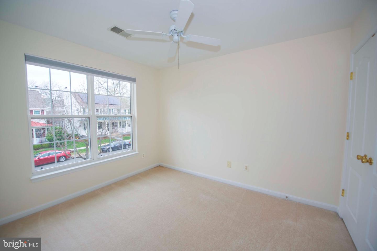 26004 TALAMORE DR, CHANTILLY, Virginia 20152, 3 Bedrooms Bedrooms, ,2 BathroomsBathrooms,Residential,For sale,26004 TALAMORE DR,VALO2087690 MLS # VALO2087690