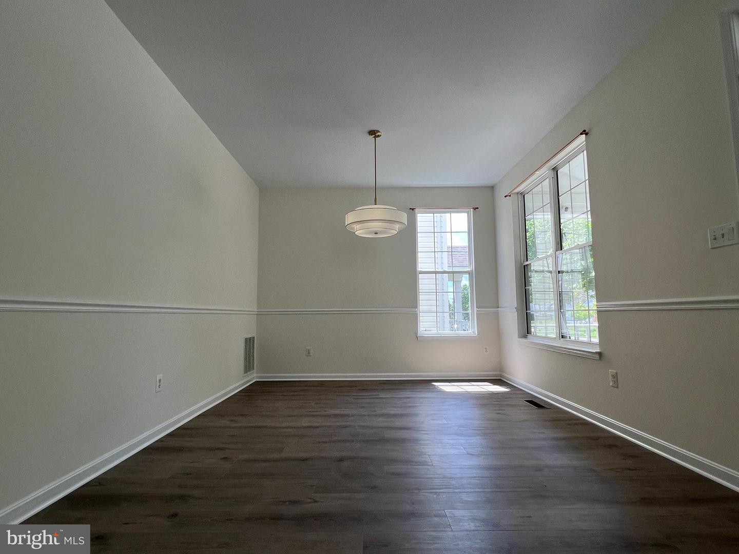 26004 TALAMORE DR, CHANTILLY, Virginia 20152, 3 Bedrooms Bedrooms, ,2 BathroomsBathrooms,Residential,For sale,26004 TALAMORE DR,VALO2087690 MLS # VALO2087690