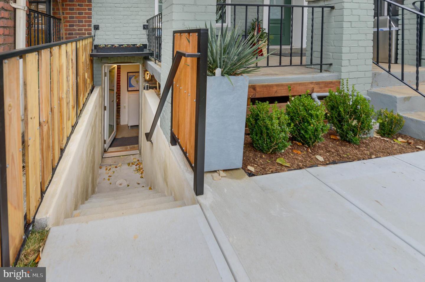 1675 MONTELLO AVE NE, WASHINGTON, District Of Columbia 20002, 4 Bedrooms Bedrooms, ,3 BathroomsBathrooms,Residential,For sale,1675 MONTELLO AVE NE,DCDC2186842 MLS # DCDC2186842