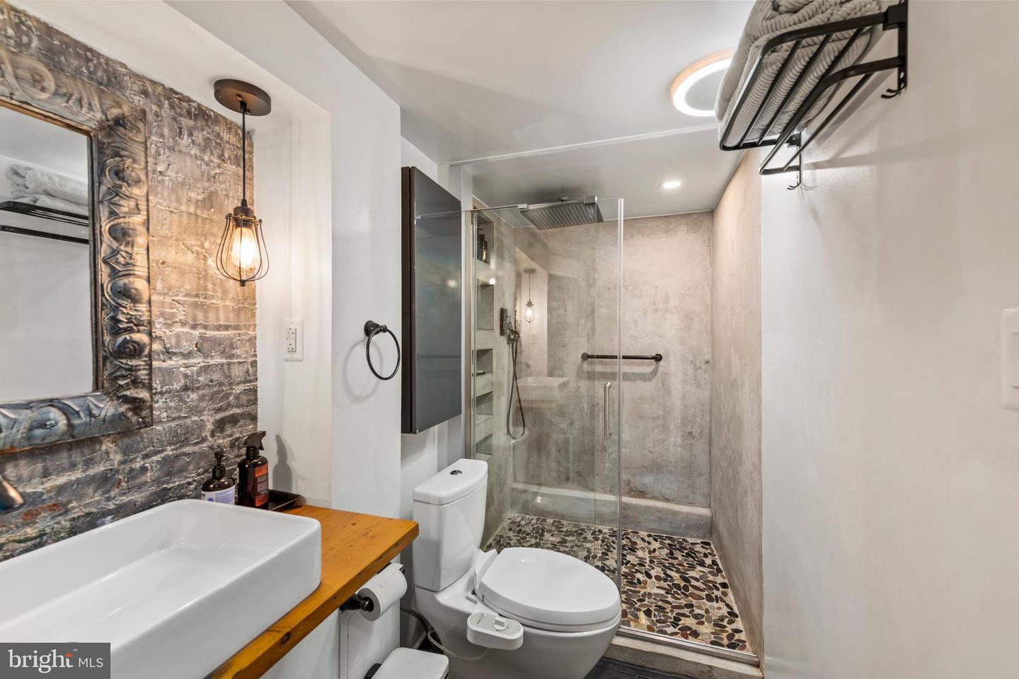 1675 MONTELLO AVE NE, WASHINGTON, District Of Columbia 20002, 4 Bedrooms Bedrooms, ,3 BathroomsBathrooms,Residential,For sale,1675 MONTELLO AVE NE,DCDC2186842 MLS # DCDC2186842