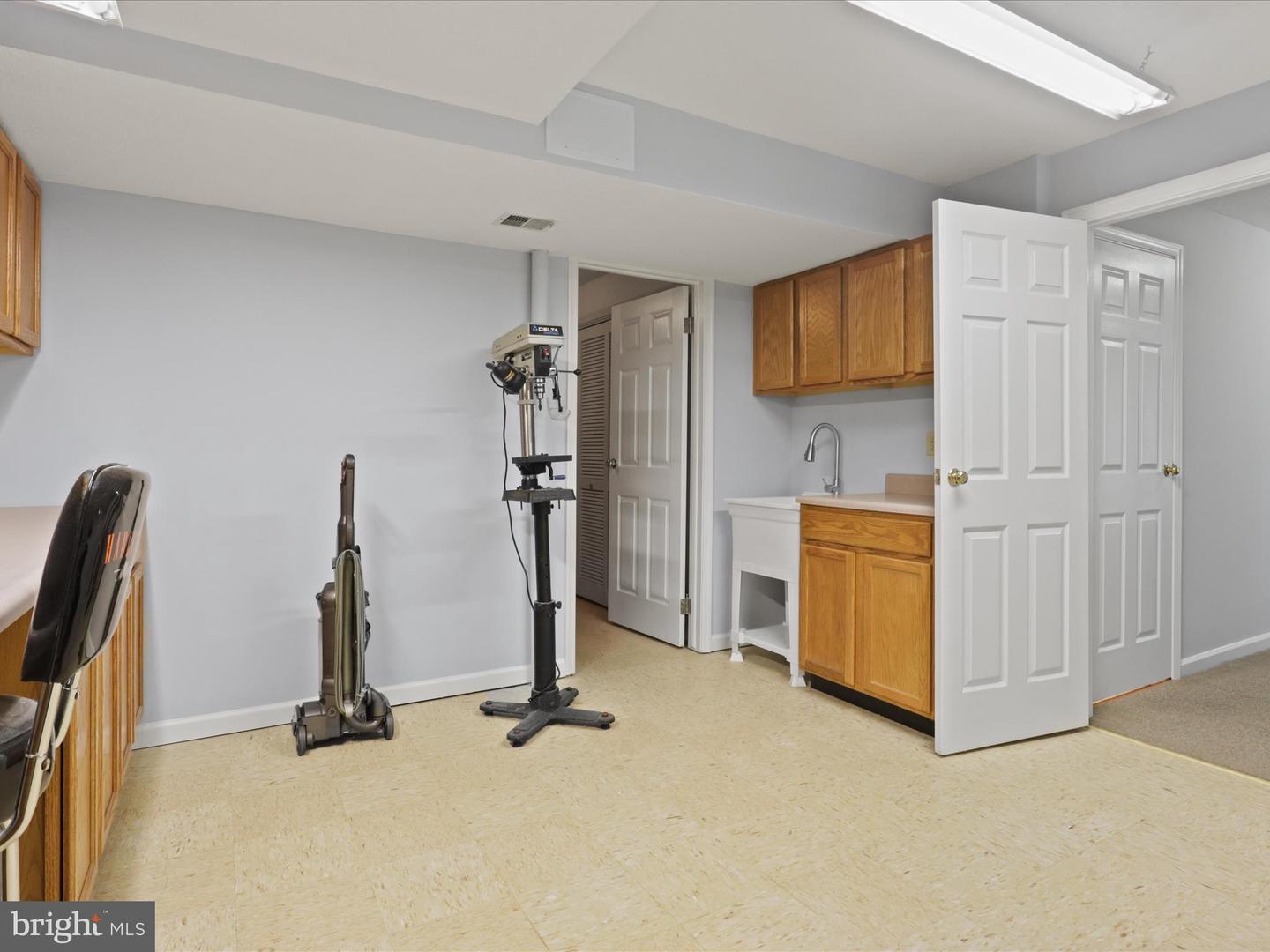 16609 ACCOLON CT, DUMFRIES, Virginia 22025, 5 Bedrooms Bedrooms, ,3 BathroomsBathrooms,Residential,For sale,16609 ACCOLON CT,VAPW2088754 MLS # VAPW2088754