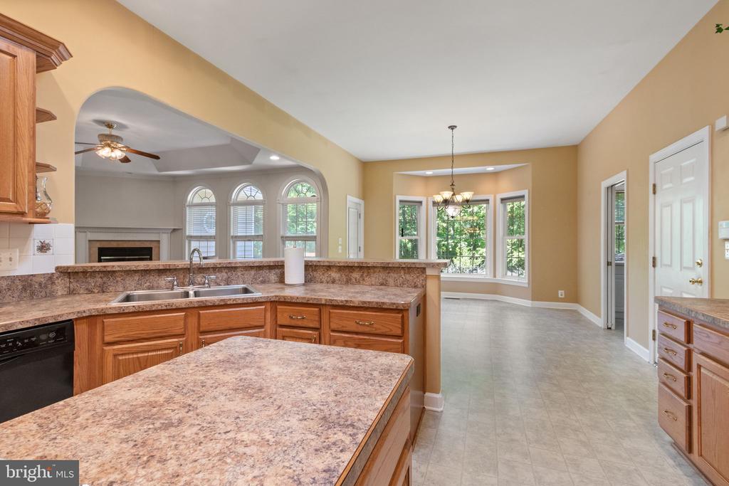 6048 WALKERS HOLLOW WAY, LOCUST GROVE, Virginia 22508, 5 Bedrooms Bedrooms, ,3 BathroomsBathrooms,Residential,6048 WALKERS HOLLOW WAY,VAOR2009436 MLS # VAOR2009436