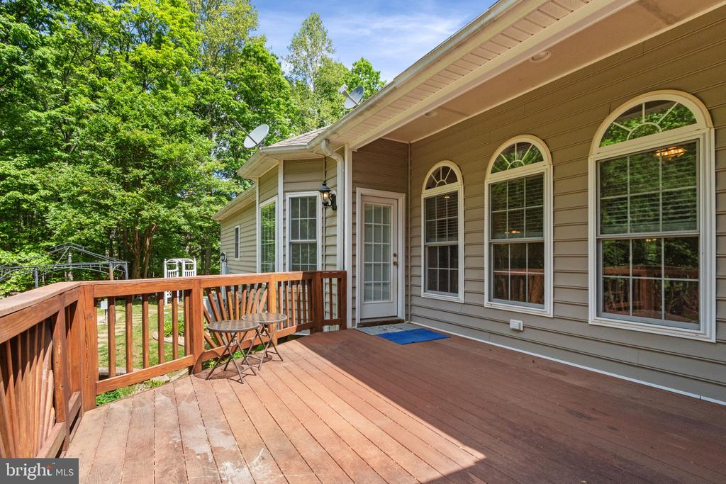 6048 WALKERS HOLLOW WAY, LOCUST GROVE, Virginia 22508, 5 Bedrooms Bedrooms, ,3 BathroomsBathrooms,Residential,6048 WALKERS HOLLOW WAY,VAOR2009436 MLS # VAOR2009436