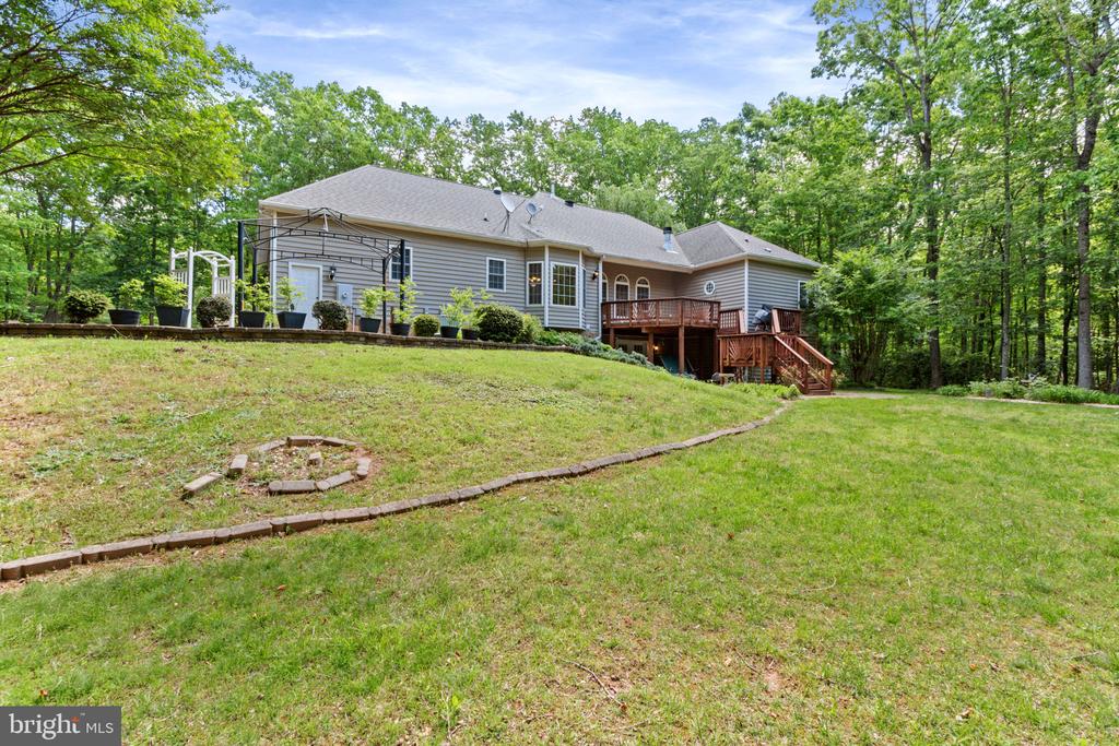 6048 WALKERS HOLLOW WAY, LOCUST GROVE, Virginia 22508, 5 Bedrooms Bedrooms, ,3 BathroomsBathrooms,Residential,6048 WALKERS HOLLOW WAY,VAOR2009436 MLS # VAOR2009436